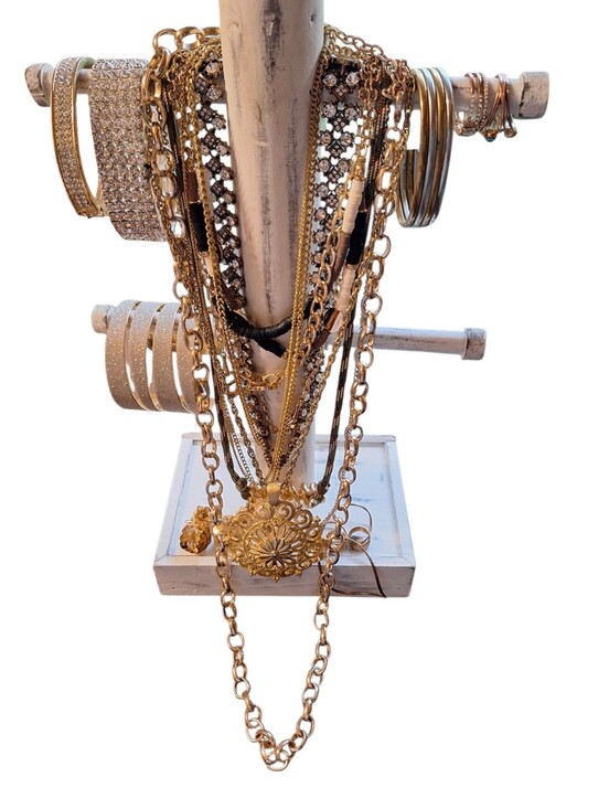 The Limited Jewelry - 16 Piece Gold & Crystal Embellished BLING Statement Edgy Lot Jewelry The Limited